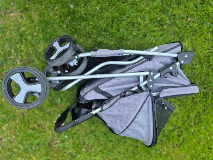 Trixie Grey Dog Buggy Stroller (Quick-Fold, Max 11kg)
