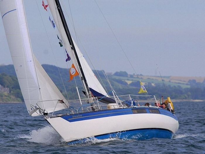 Kingscruiser 33 Yacht deposit paid.