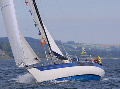 Kingscruiser 33 Yacht deposit paid.