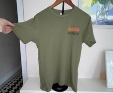 Khaki Green Short Sleeved Crew Neck Tee Shirt from Jack & Jones. Size: Small