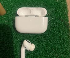 AirPods Pro (case and left AirPod)
