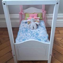 Our Generation Sweet Canopy Four Poster Bed