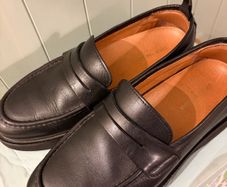 Black loafers - shoe the bear