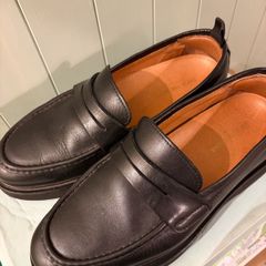 Black loafers - shoe the bear