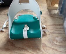 booster/feeding seat