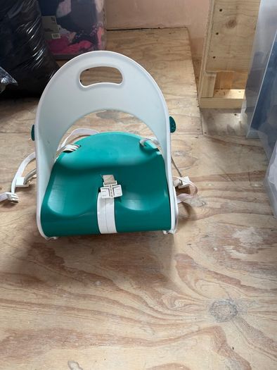 booster/feeding seat