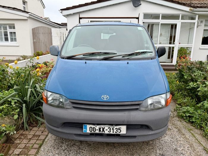 2000 Toyota Hiace