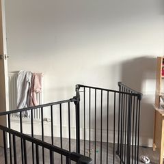 Black gate
