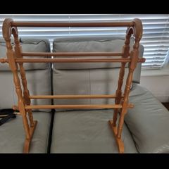 Pine clothes rack