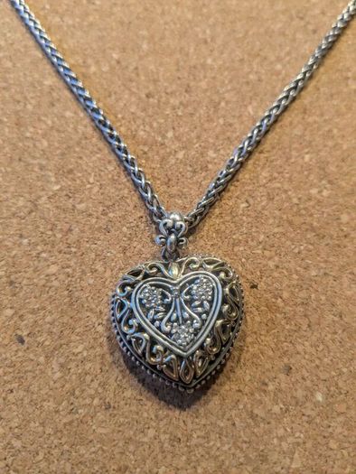 Silver necklace with locket pendant heart