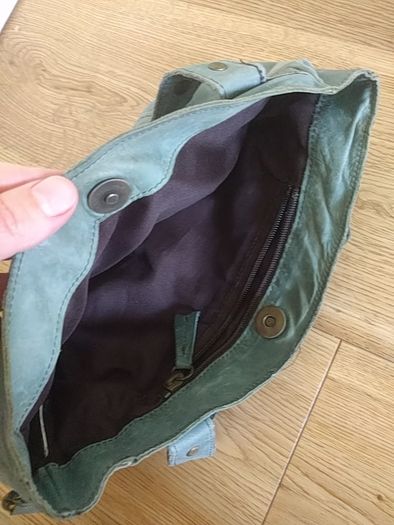 Leather bag