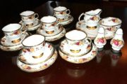Stunning ARKLOW Cottage Roses teaset