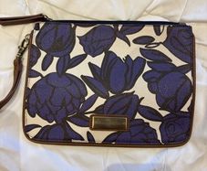 Dickens & Jones wristlet - NWOT