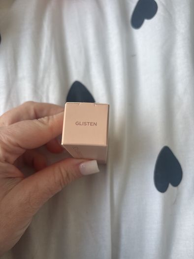 SOSU cosmetics lip oil - Glisten