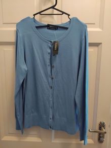blue button cardigan 16 to 18 new tags