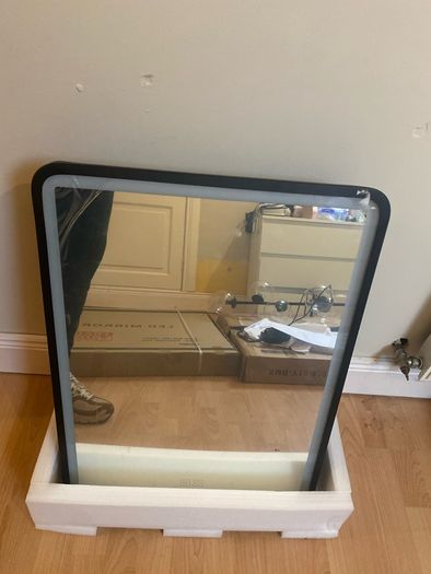 Bathroom LED mirror