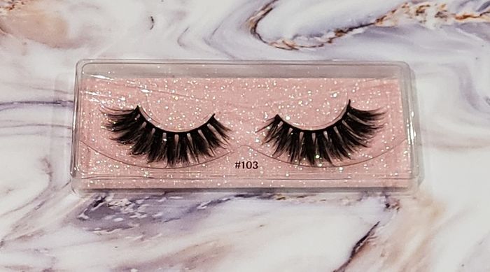 Eyelashes - New