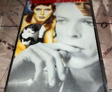 DAVID BOWIE  |  Changesbowie