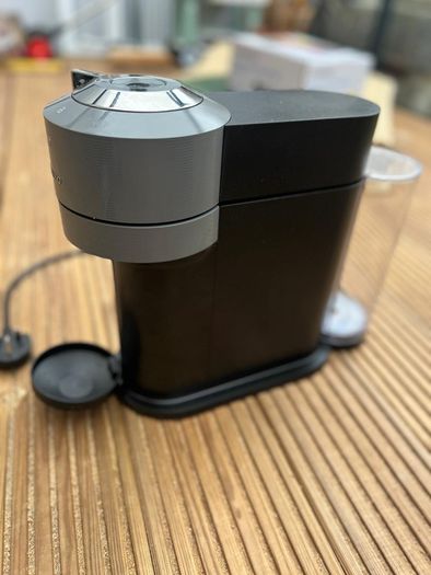 Nespresso Vertuo Next Coffee Machine-Matt Black with 5 to 10 Capsules