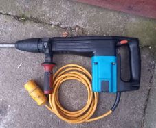 Makita SDS Max Breaker