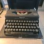 imperial typewriter Image 6