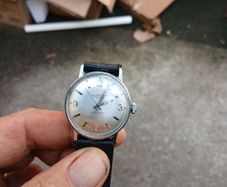 vintage gloriosa swiss watch