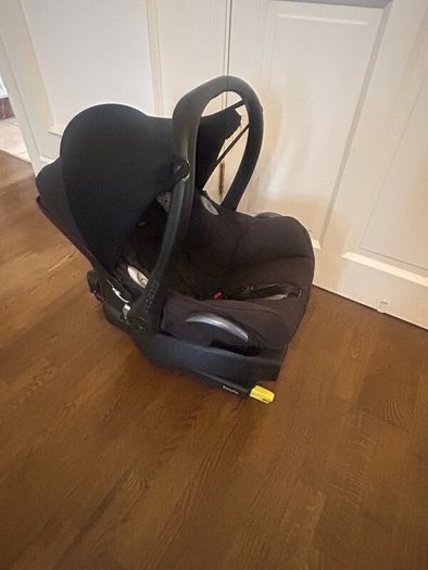 Travel system- baby