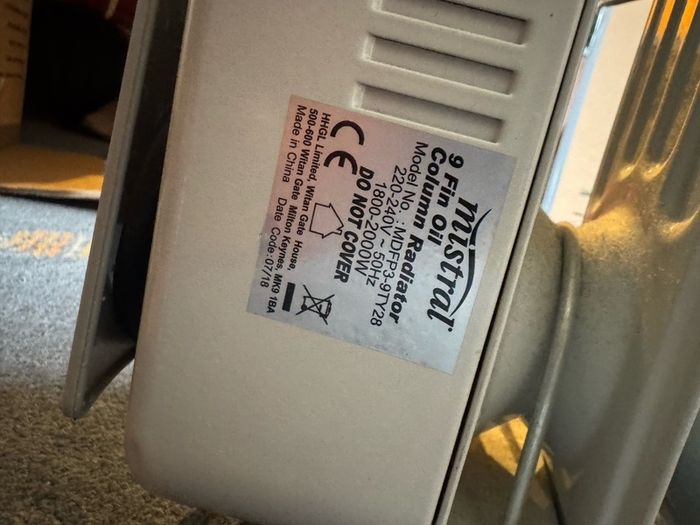 Mistral 9 fins oil radiator with timer