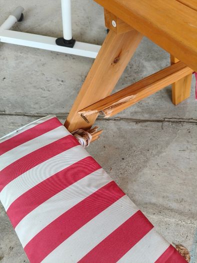 Kids picnic table
