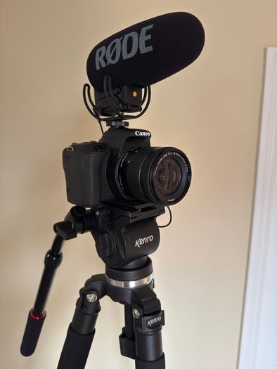 Kenro Professional Tripod (VT102)