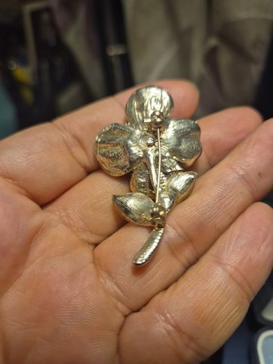 Vintage Brooch Flower