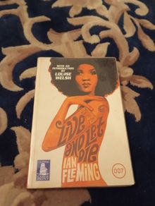 Ian Fleming novels James bond 007 Live &Let Die
