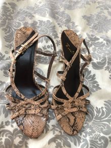 Ladies stunning shoes size 5