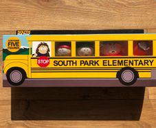 South Park: School Bus Box with 5 Figures