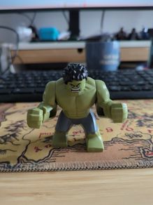 Lego  Hulk Minifigure