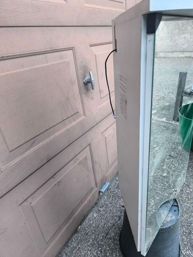 mirrored bathroom cabinet