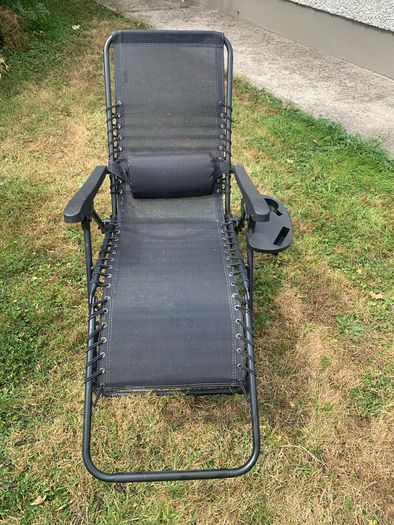 Folding Recliner Sun Lounger for Garden & Outdoor, with Cup & Phone Holder, Black