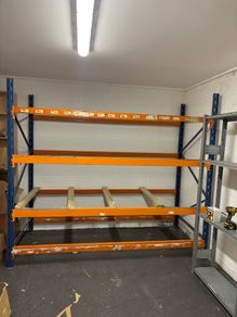Bay of pallet racking 2.8 x1.2 x 2.4 high