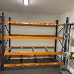 Bay of pallet racking 2.8 x1.2 x 2.4 high