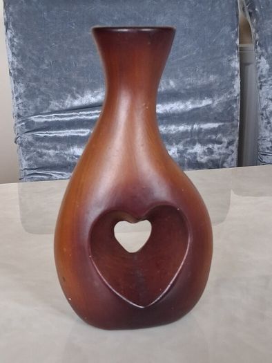 Ceramic vase