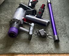 dyson  v11 absolut