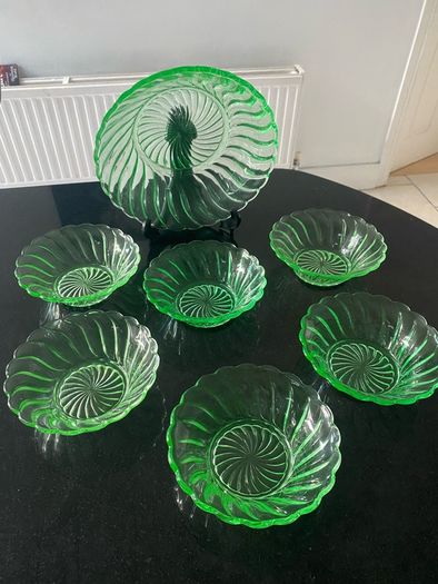 Vintage circa 1930s 7 piece fruit set