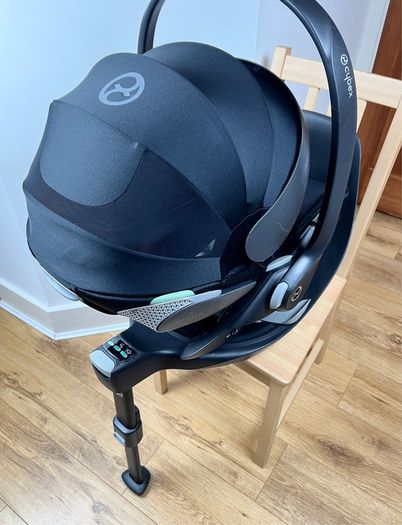 Cybex Cloud T i-Size Plus Infant Car Seat + Base T & Accessories
