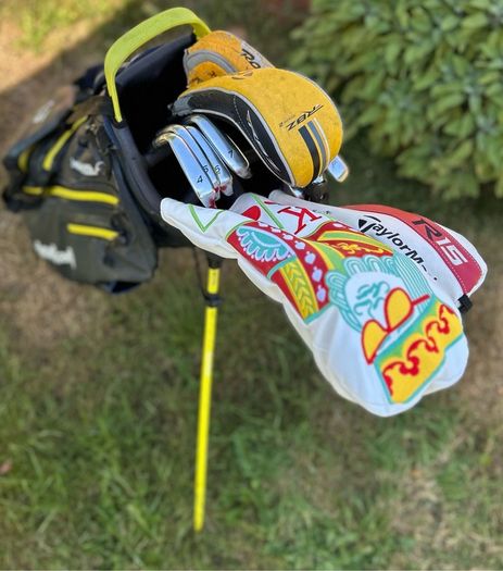 Full set of Taylormade Golf clubs