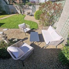 Outdoor seating furniture set