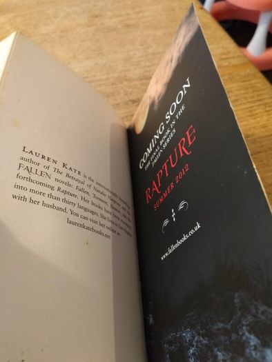 Paperback book, Passion Lauren Kate