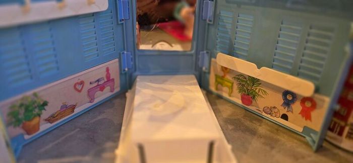 Pretty Parlour 1982 Complete (no box) with Peachy and Twinkles the Cat MLP G1 My Little Pony Accessories Playset