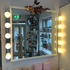 Mirror & Lights