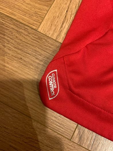Wrexham Football Shirt 2008/2009 Medium