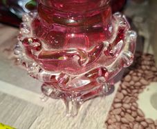 Beautiful Cranberry Glass Vase in Good Condition no chips or cracks Postage Available,